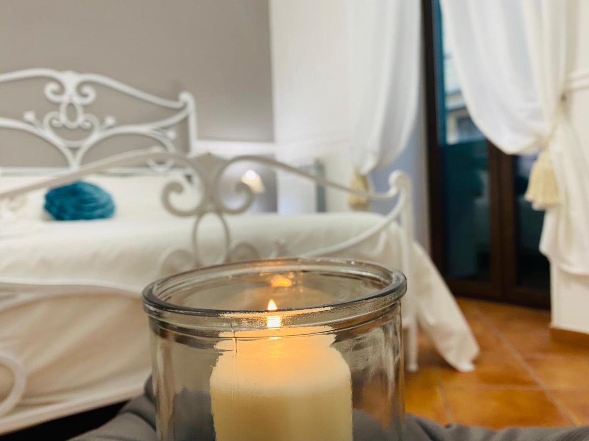 Miluar - Centro Storico - Lungo La Via Della Musica Bed & Breakfast เนเปิลส์ ภายนอก รูปภาพ