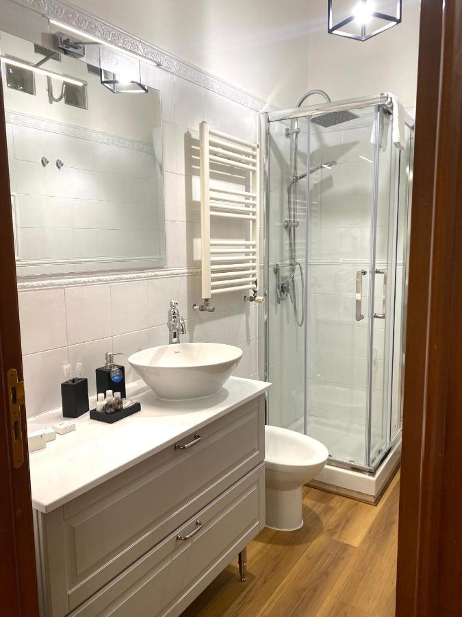 Miluar - Centro Storico - Lungo La Via Della Musica Bed & Breakfast เนเปิลส์ ภายนอก รูปภาพ