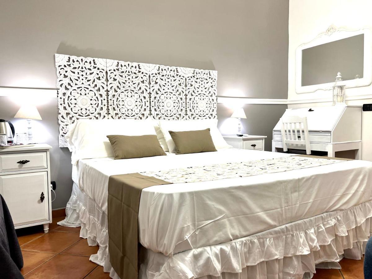 Miluar - Centro Storico - Lungo La Via Della Musica Bed & Breakfast เนเปิลส์ ภายนอก รูปภาพ