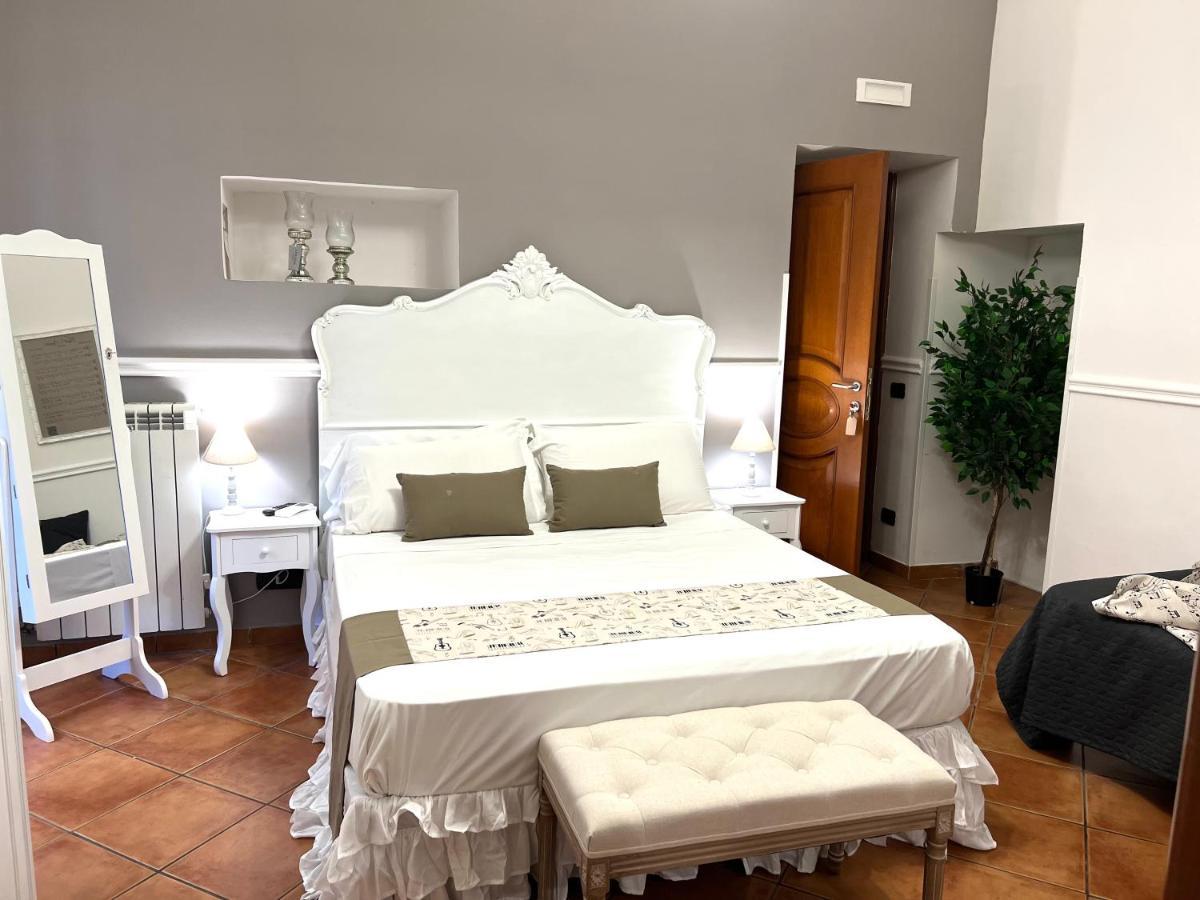 Miluar - Centro Storico - Lungo La Via Della Musica Bed & Breakfast เนเปิลส์ ภายนอก รูปภาพ