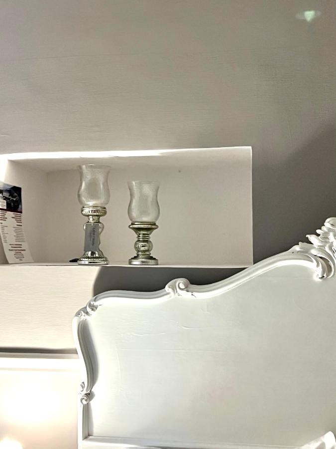 Miluar - Centro Storico - Lungo La Via Della Musica Bed & Breakfast เนเปิลส์ ภายนอก รูปภาพ